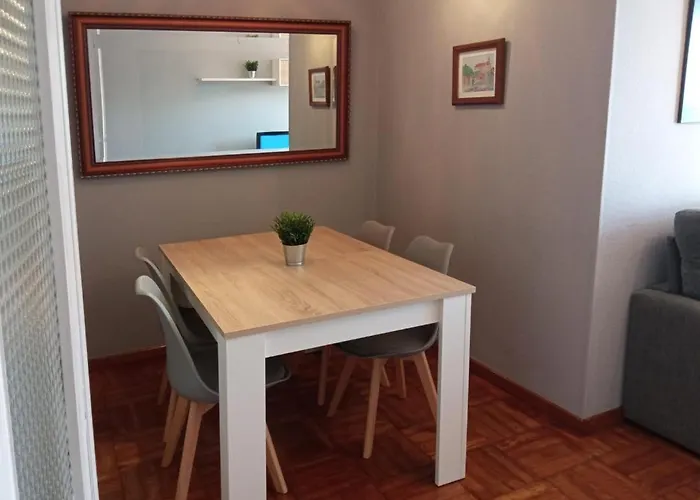 En El Centro De Menendez Pelayo 17